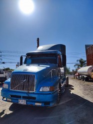 TRACTOCAMION- VOLVO- VNL64T-4244-7